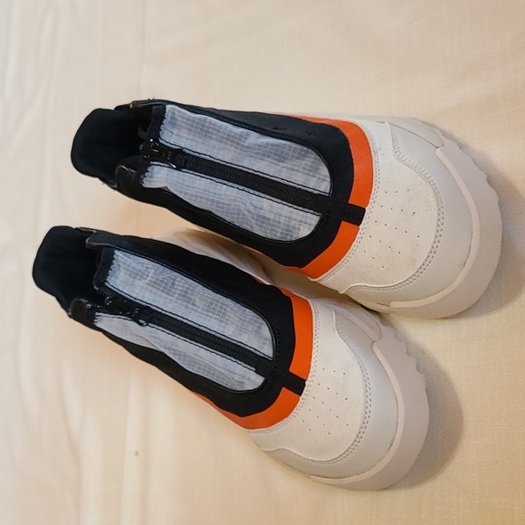 Sorel Shoes - Sorel Women's Sneakers!